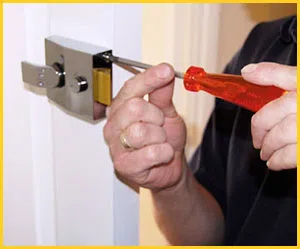 Exclusive Locksmith Service Dallas, TX 972-908-5979 Exclusive Locksmith Service Dallas, TX 972-908-5979 - 10-lock-smiths